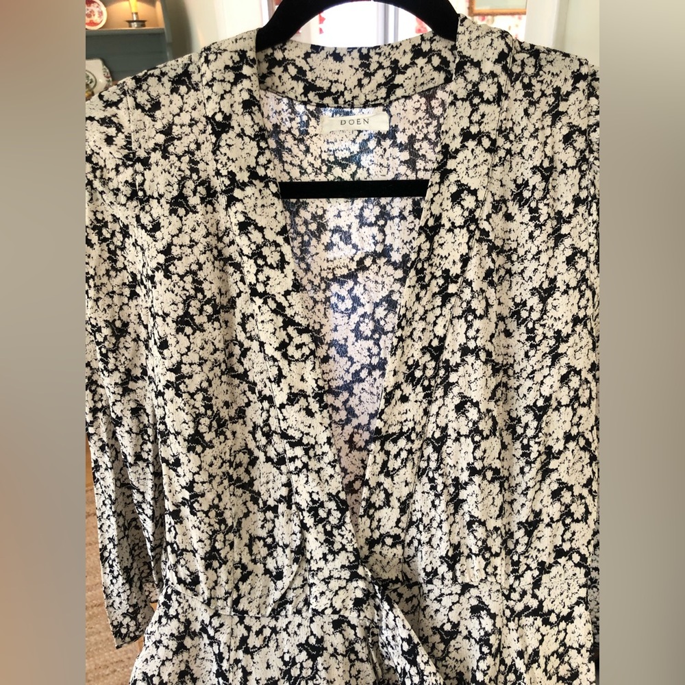 Doen Augusta Dress in Faded Queen Anne's Floral (minor spots) - Picture 10 of 16